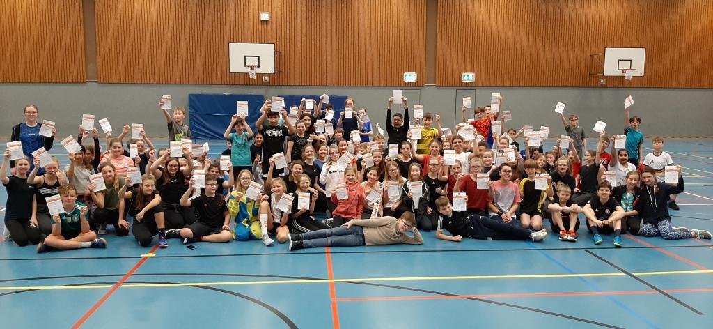 Elsa-Brändström-Schule in Elmshorn bei der Urkundenübergabe Elsa-Brändström-Schule in Elmshorn bei der Urkundenübergabe